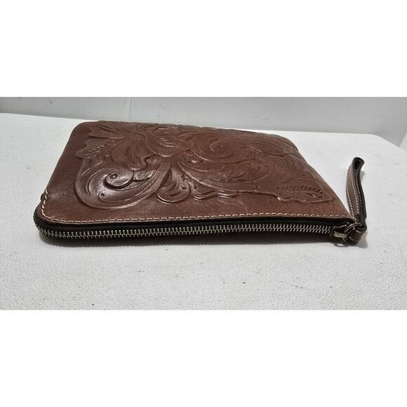Patricia Nash Tooled Wristlet Florence Capri Leather Limited Style #P24907 - Picture 5 of 10